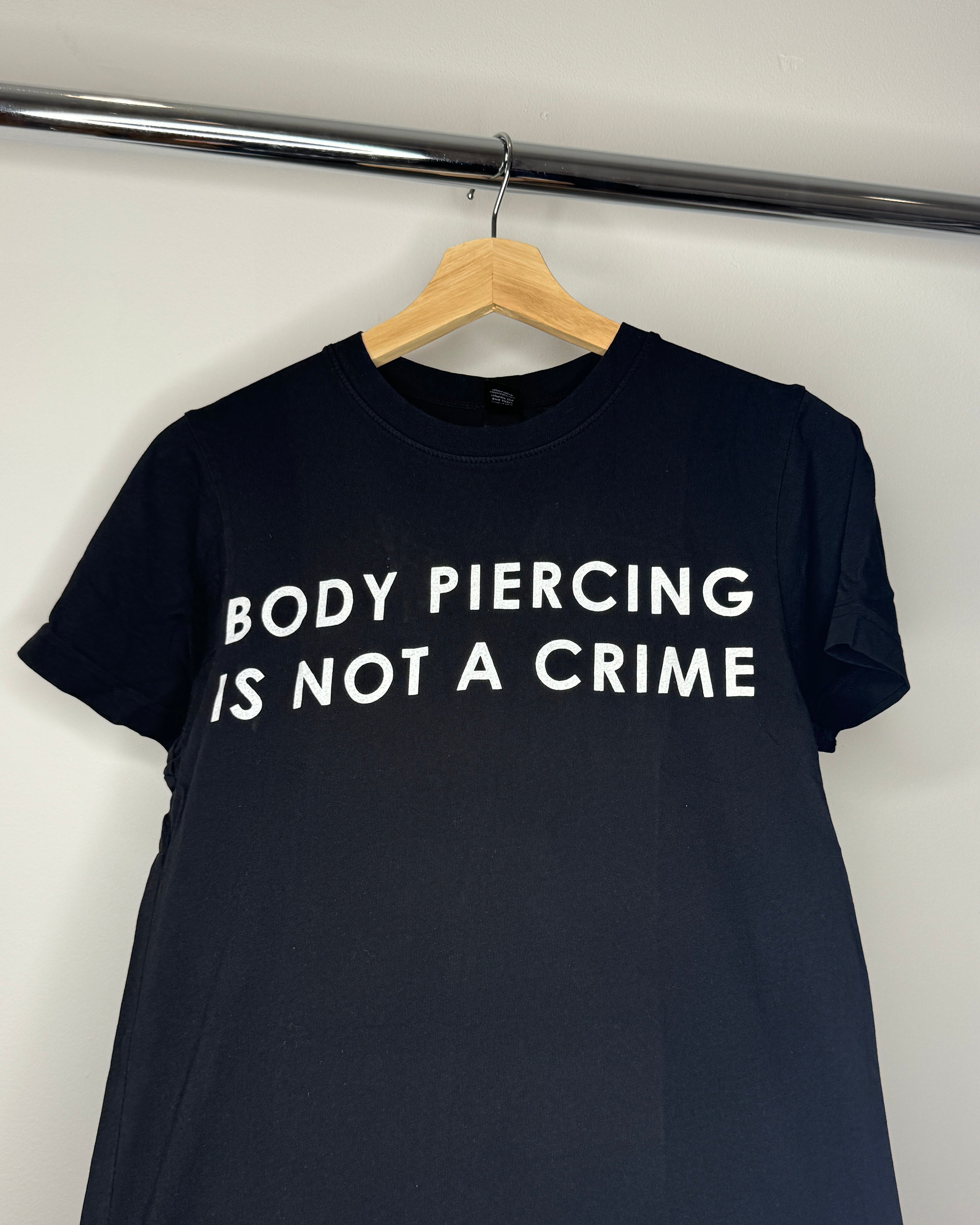 ORIGINAL Body Piercing is not a Crime T-Shirt S-2XL – BME Shop