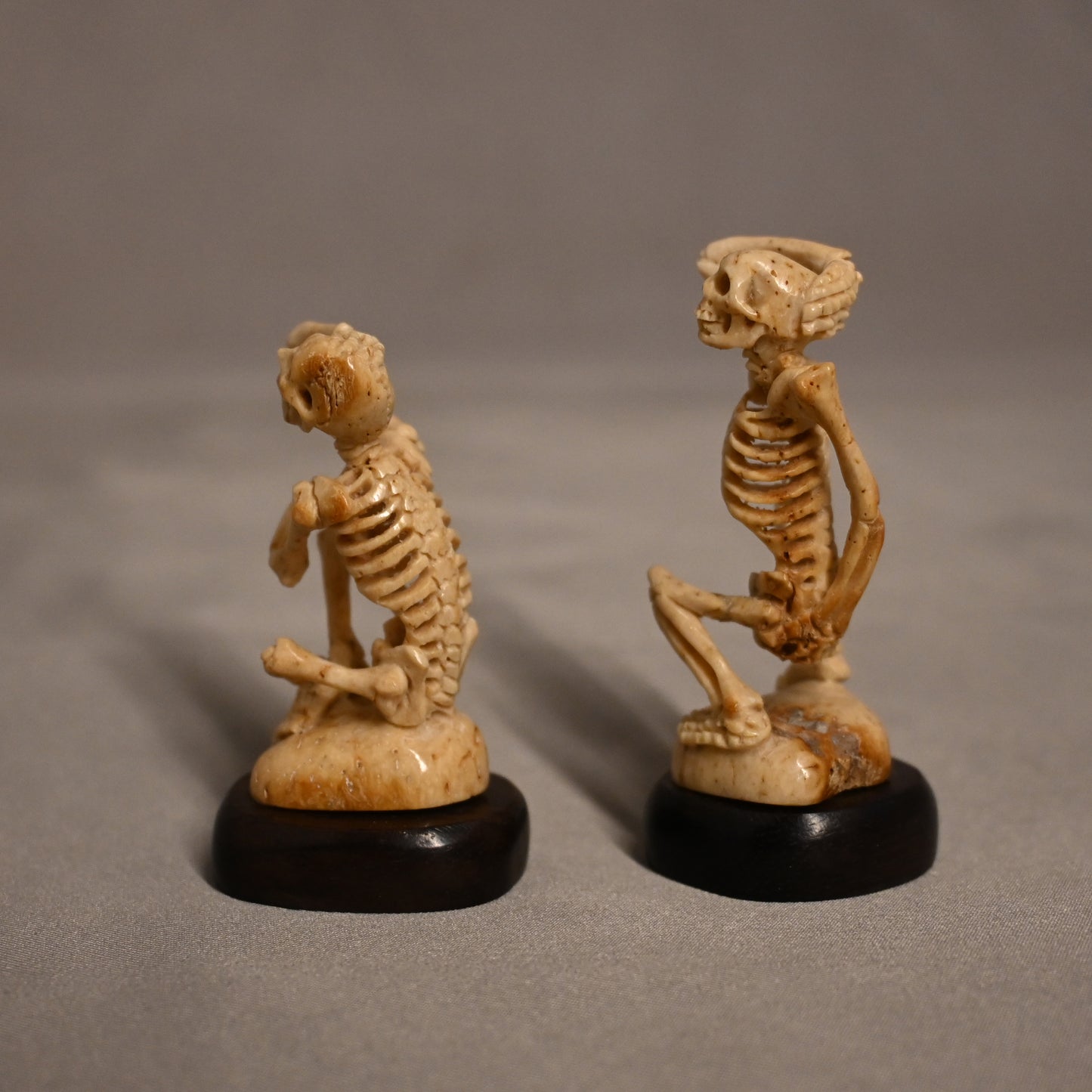 Carved Bone Skeleton Statues Scratching