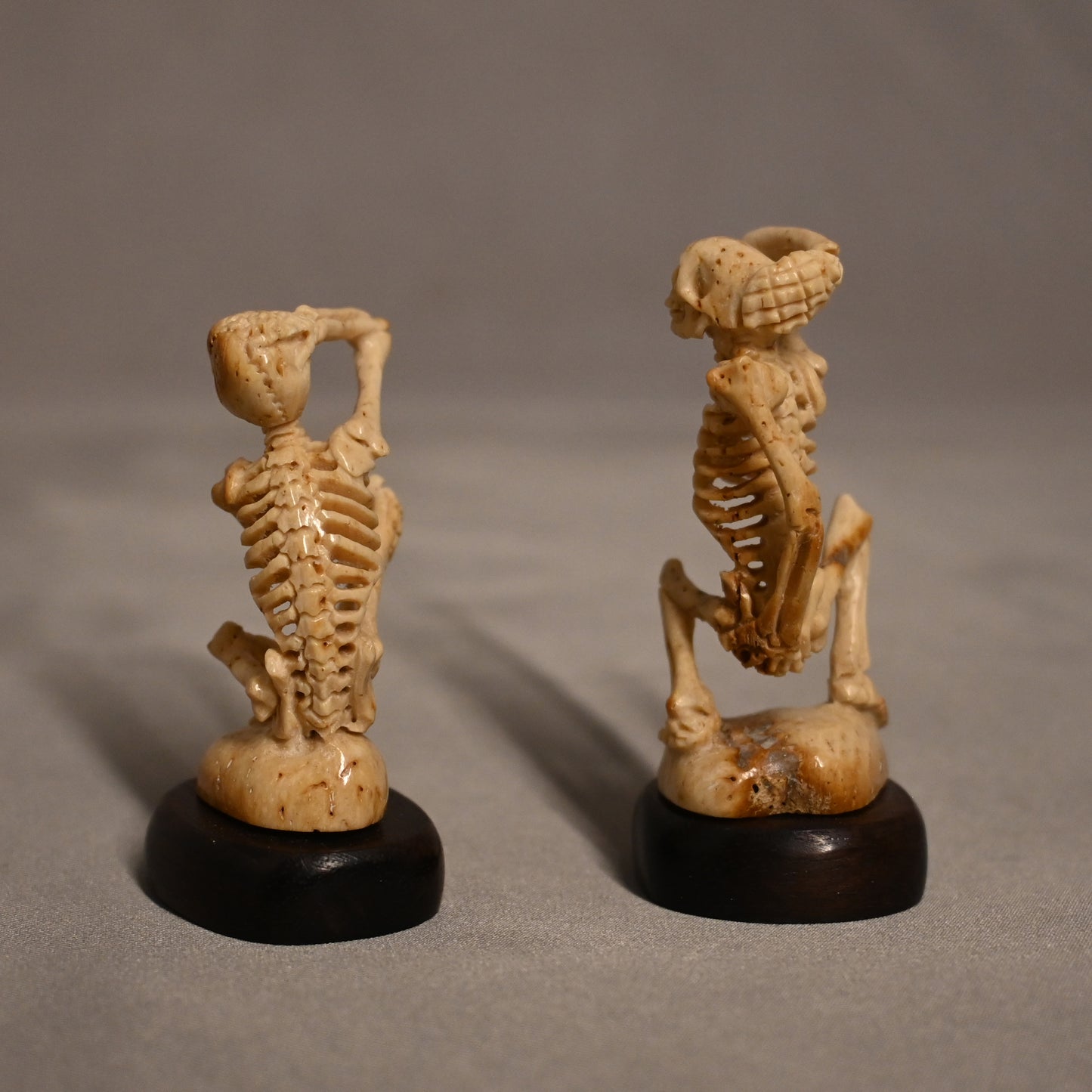 Carved Bone Skeleton Statues Scratching